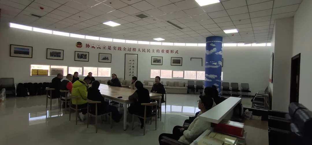 托克托县人民文化体育馆召开工作作风整顿会议